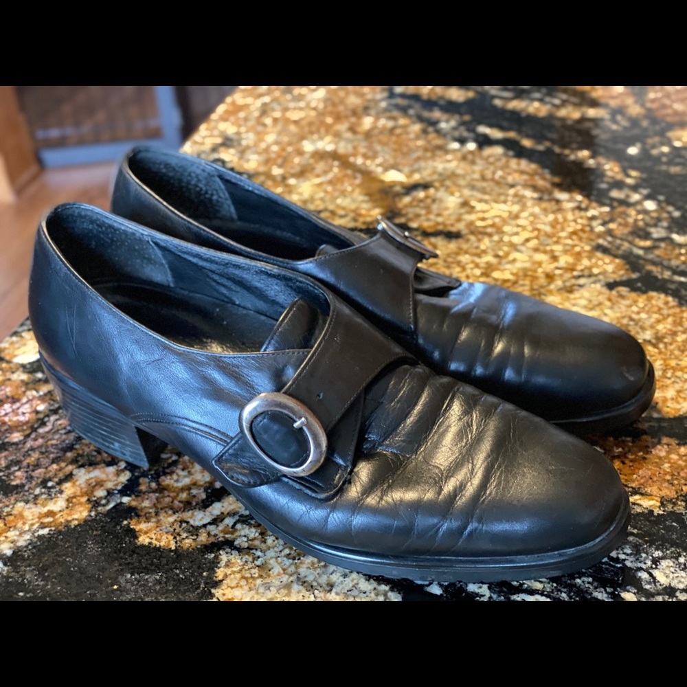 Women’s Munro size 9 1/2 N in black